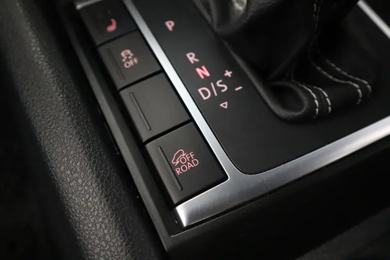 Volkswagen Amarok 3.0 TDI 4Motion DC Aventura 259pk Navigatie Stoelverwarming vol leer interieur trekhaak afdekbak 20LMV afbeelding 14