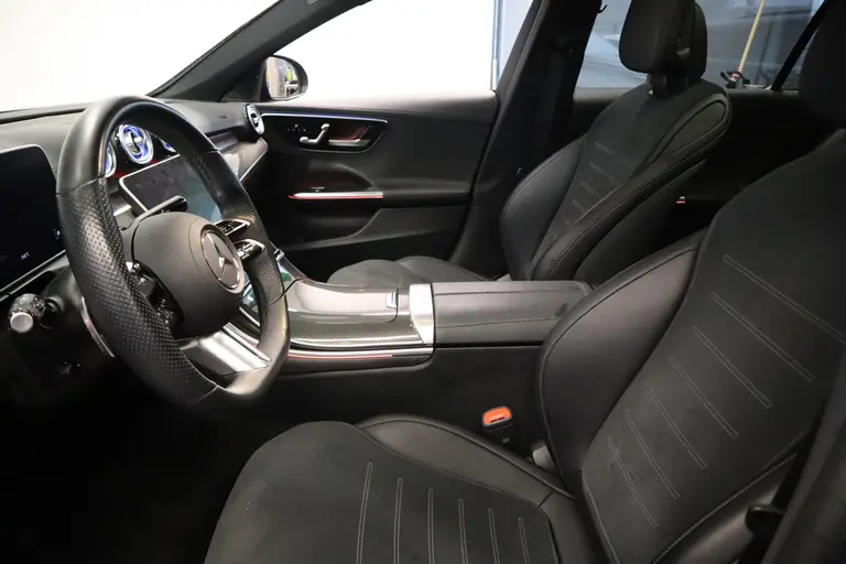 Mercedes-Benz C-Klasse Estate 300 e AMG Line Panorama Memorie Stoelen Sfeerverlichting Head up afbeelding 9