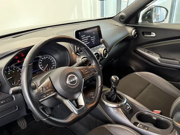Nissan Juke 1.0 DIG-T Kiiro Navigatie Cruise Control Stoelverwarming 19LMV 2 Jaar garantie mogelijk* ( vraag naar de voorwaarde) afbeelding 6