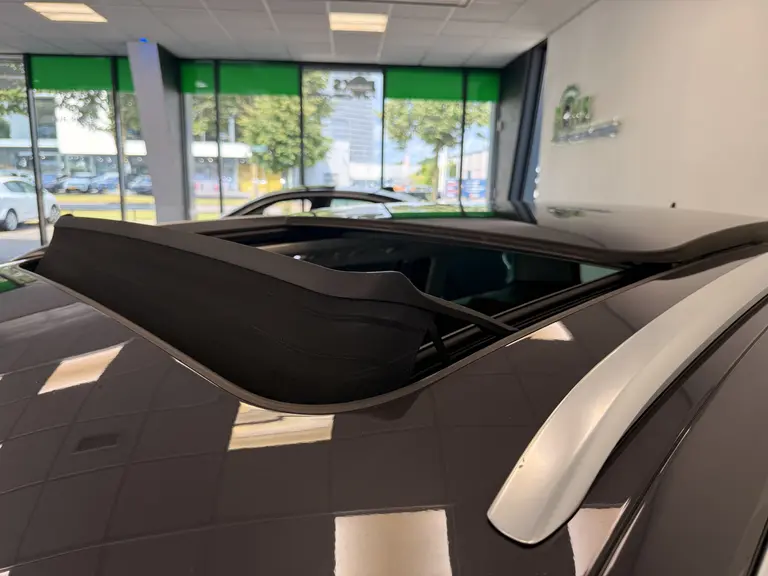 Volkswagen Passat Variant 1.5 TSI Highline Panoramadak Navigatie Full-led !! 2e Pinksterdag zijn wij geopend van 12.00 tot 17.00u !! afbeelding 6