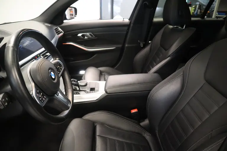 BMW 3-serie 330e High Executive Schuif/kanteldak ACC PDC Navi Co-Pilot HI-FI Laser Led Head-up Leder 20''LM M-Performance afbeelding 29