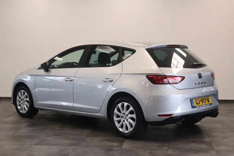 SEAT Leon 1.2 TSI Style 5-Drs. Navigatie CruiseControl afbeelding 3
