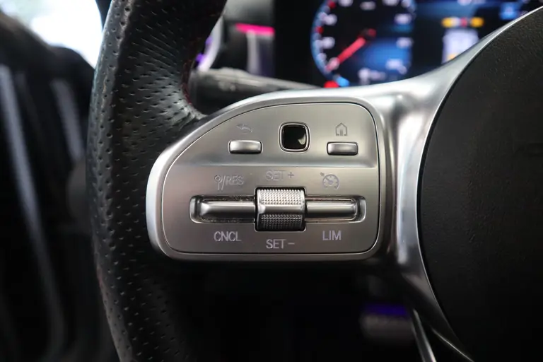 Mercedes-Benz CLA-Klasse 180 AMG Business Solution Luxery Sfeer verlichting Panoramadak, Ambi light, Navigatie, 18LMV, Matte kleur 24 maanden garantie mogelijk (*vraag naar de voorwaarden) afbeelding 12