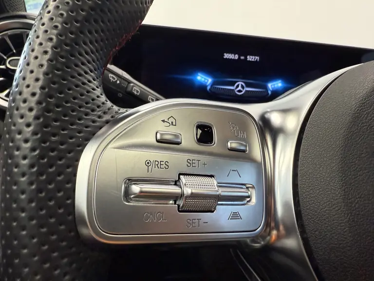Mercedes-Benz A-Klasse 250 e AMG Line ACC PDC 360' camera Panoramadak Head-Up afbeelding 8