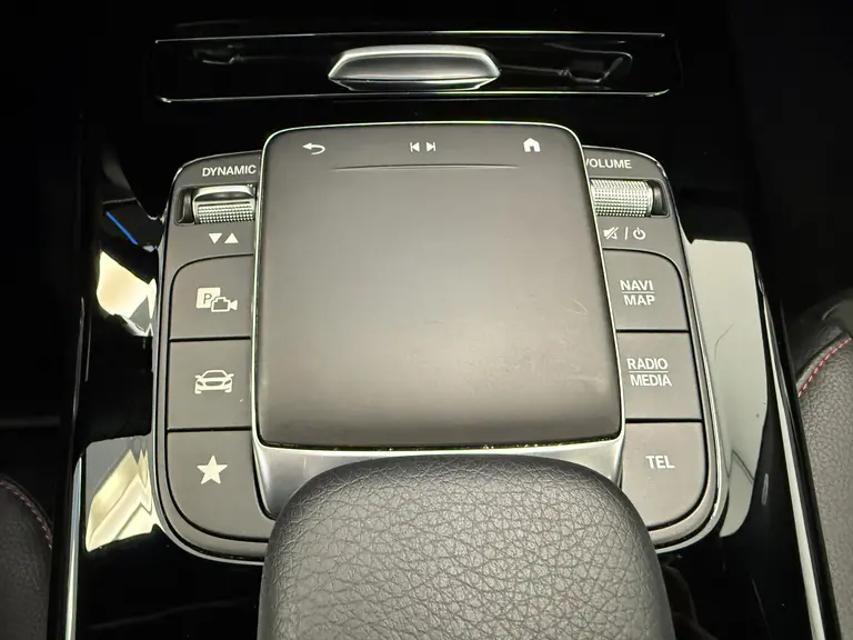 Mercedes-Benz CLA-Klasse 200 AMG Line Panoramadak Full-led Sfeerverlichting * 2e Paasdag zijn wij geopend van 12:00 tot 17:00uur! * afbeelding 17