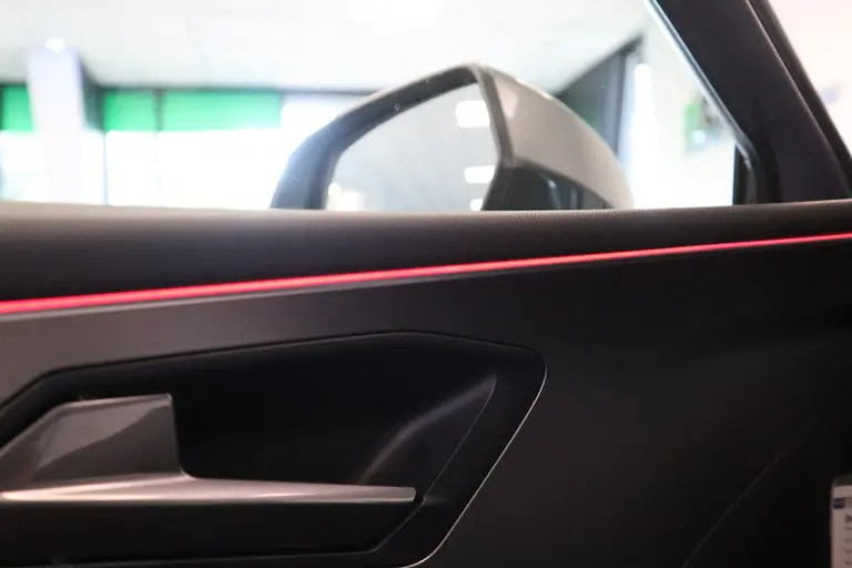 CUPRA Leon 2.0 TSI  VZ Performance 7 Automatic 300PK Panoramadak Navigatie Apple-CarPlay 19'lmv VCP PDC Beats Audio afbeelding 24