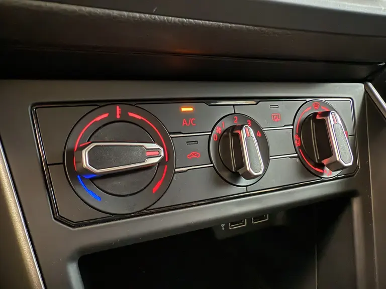 Volkswagen Polo 1.0 TSI Comfortline Automaat 5-Drs. Adaptive-Cruise Airco App-connect afbeelding 12