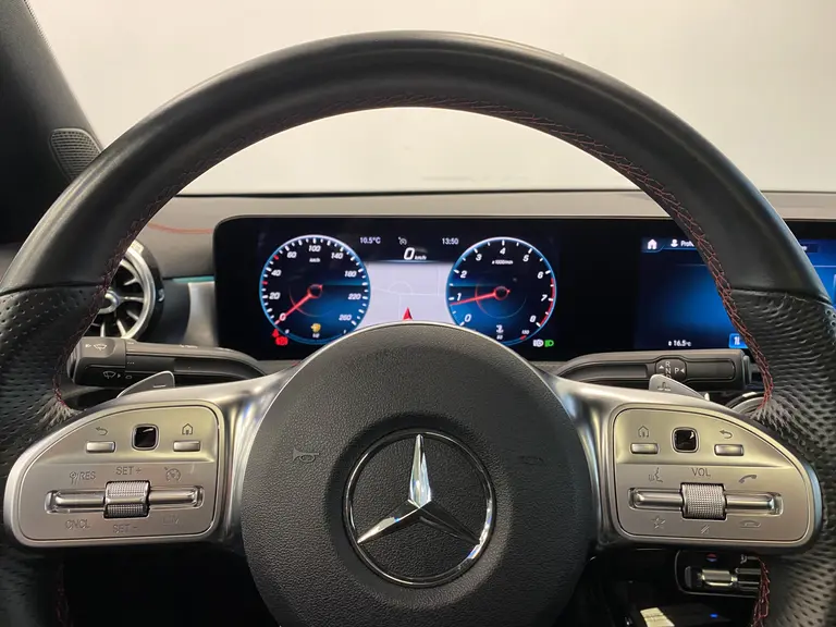 Mercedes-Benz CLA-Klasse 180 Business Solution AMG Panoramadak Sfeerverlichting 18LMV Cruise control DAB+ 2 Jaar garantie mogelijk* ( vraag naar de voorwaarde) afbeelding 9