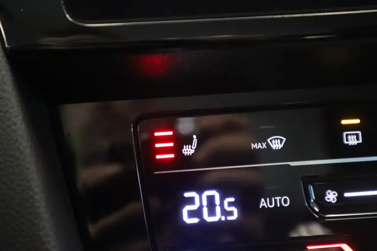 Volkswagen Passat Variant 1.4 TSI PHEV GTE Business Virtual ACC Panodak 218PK Camera Stoelverw Carplay afbeelding 14