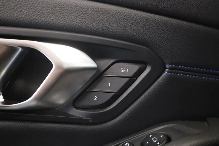 BMW 3 Serie Touring 320e Schuif/Kanteldak Harman Kardon Head-Up Elek. stoelen afbeelding 21