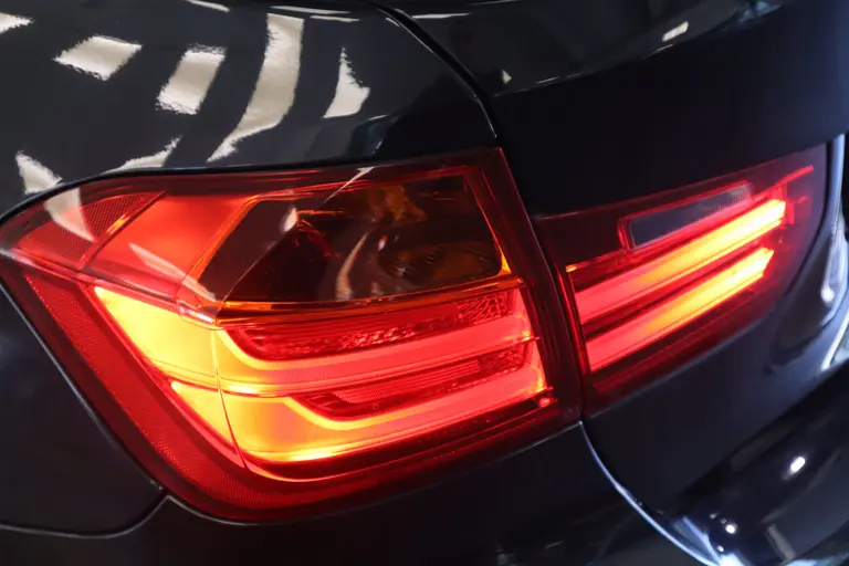 BMW 3-serie 316i Executive Cruise/Climate Navi M-Sport NAP Dealer onderhouden afbeelding 4
