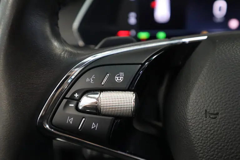 Skoda Octavia Combi 1.4 TSI iV PHEV Business Edition Panoramadak Navigatie Full-led afbeelding 12