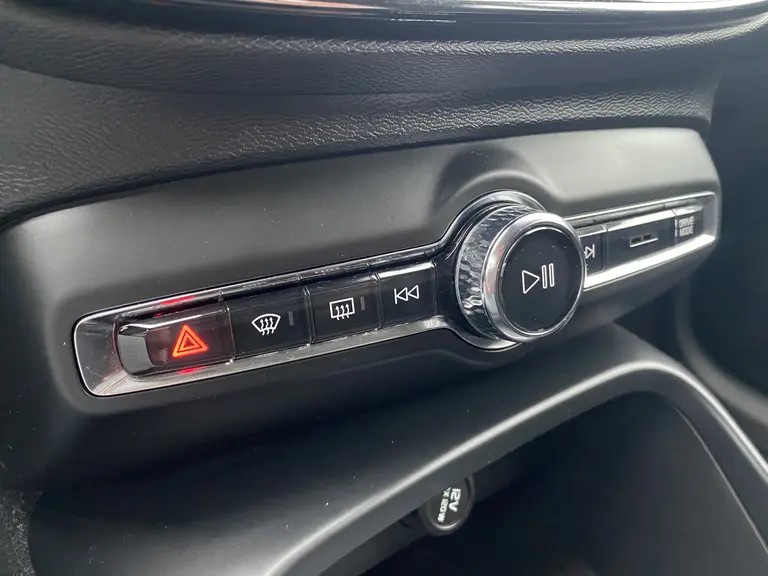 Volvo XC40 2.0 T4 Momentum Navigatie Full-led Trekhaak afbeelding 11