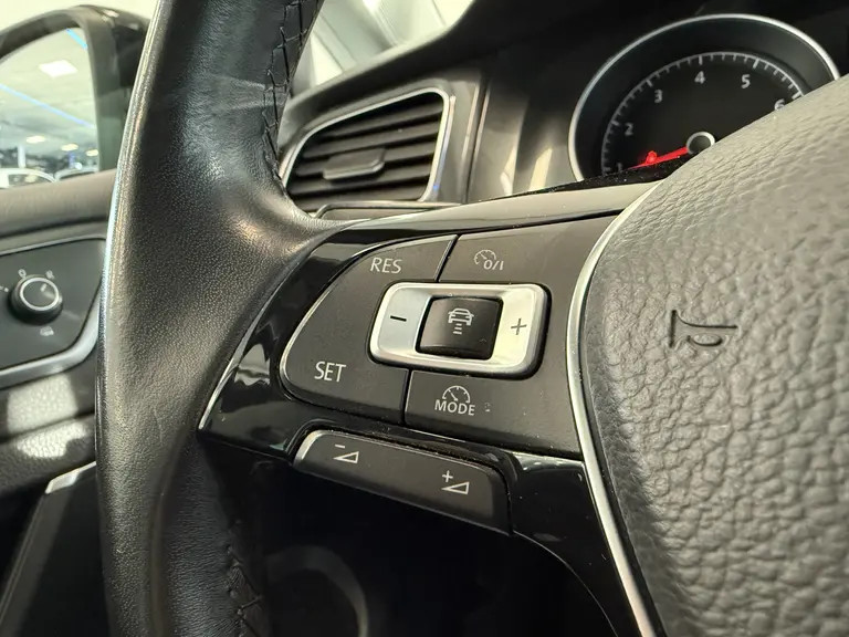 Volkswagen Golf 1.4 TSI Highline Panoramadak Navigatie Full-led 150pk! * 2e Paasdag zijn wij geopend van 12:00 tot 17:00uur! * afbeelding 9