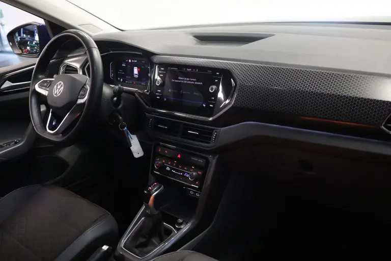 Volkswagen T-Cross 1.0 TSI Style Business R Navigatie Full-led Adaptive-cruise afbeelding 22