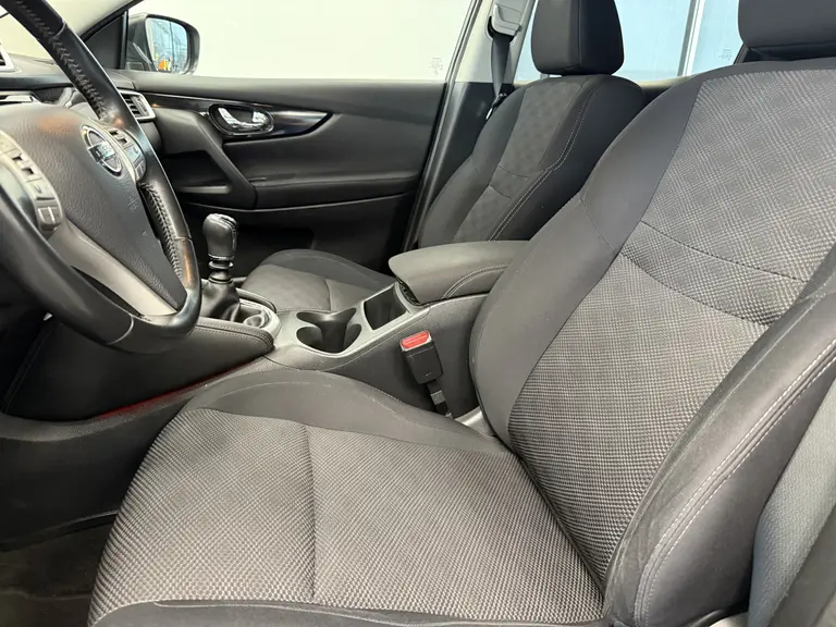 Nissan QASHQAI 1.2 N-Connecta 360 Camera Climate Control Navi Keyless Go afbeelding 17