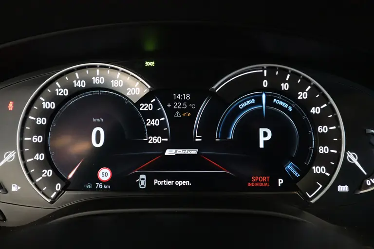 BMW 5 Serie 530e iPerformance High Executive Panoramadak VCP, Climate Control, Cruise Control, Lane Assist, afbeelding 24