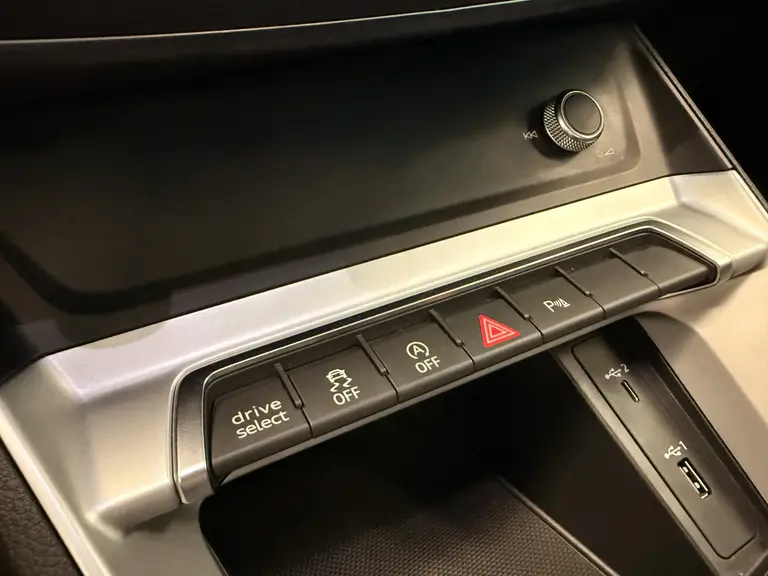 Audi Q3 35 TFSI Pro Line verw. voorstoelen Adaptive Cruise Control afbeelding 19