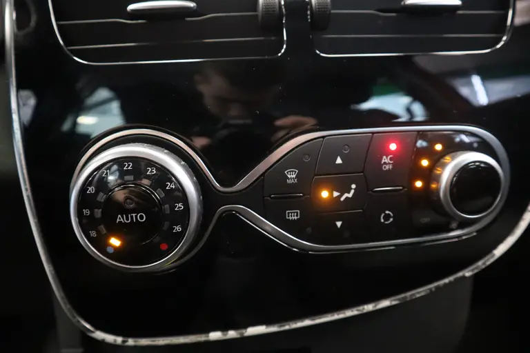 Renault Clio 0.9 TCe Dynamique Keyless Go + Entree, Climate, 17'' Trekhaak Camera afbeelding 11