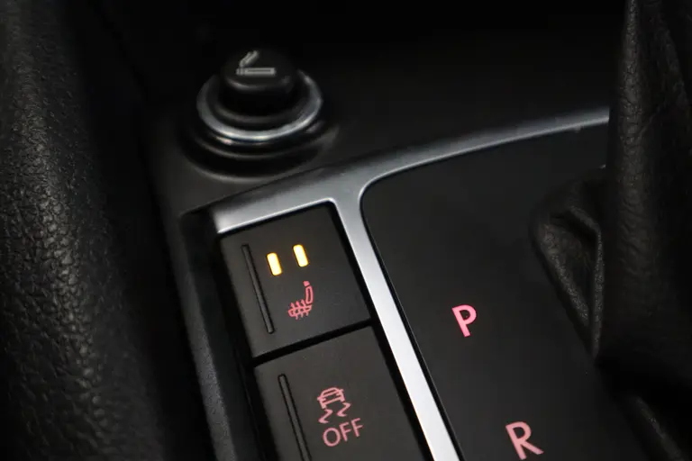 Volkswagen Amarok 3.0 TDI 4Motion DC Aventura 259pk Navigatie Stoelverwarming vol leer interieur trekhaak afdekbak 20LMV afbeelding 11