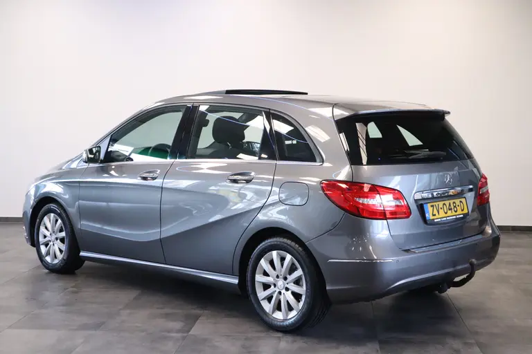 Mercedes-Benz B-Klasse 200 Ambition Panoramadak Climate Comtrol Trekhaak, PDC afbeelding 3