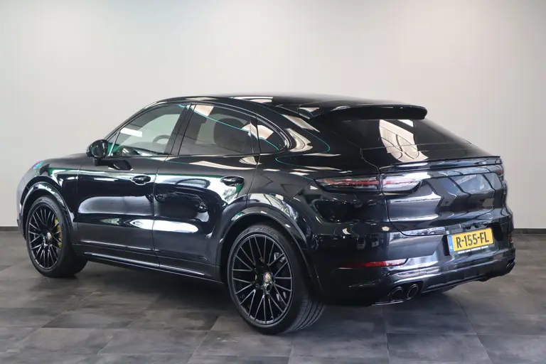 Porsche Cayenne Coupé 2.9 S Navi ACC Panoramadak Sport Chrono 22''LM Head-UP 441PK! afbeelding 3