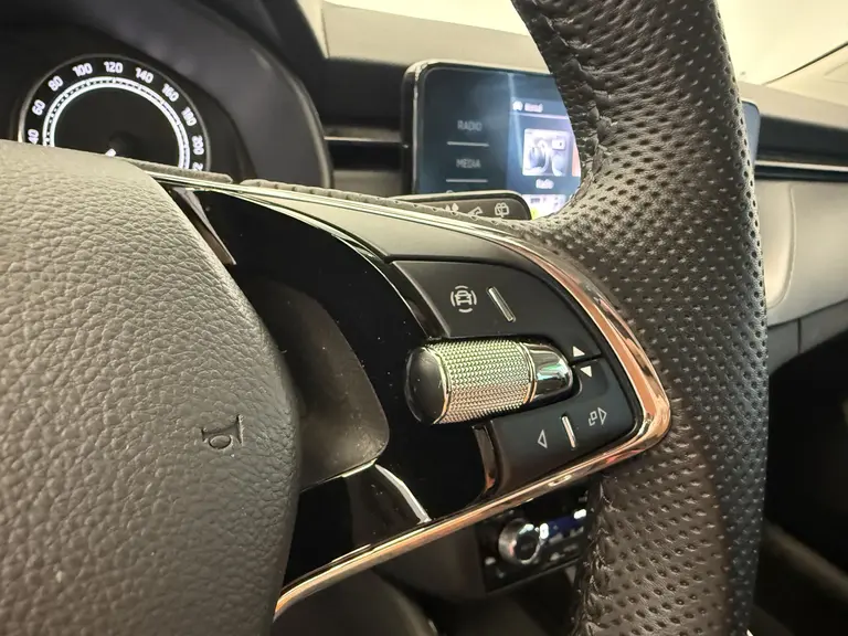 Skoda Kamiq 1.0 TSI Sport Business Adaptive-Cruise Full-led Carplay 24 maanden garantie mogelijk (*vraag naar de voorwaarden) afbeelding 13