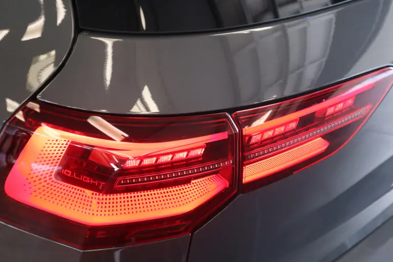 Volkswagen Golf 2.0 TSI GTI ACC Navi Panoramadak Milltek Uitlaat afbeelding 7