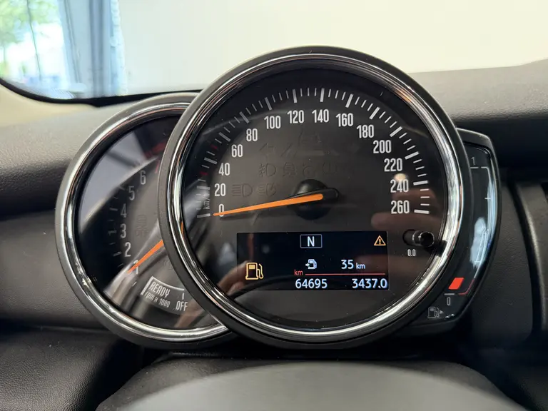 MINI Mini 1.5 One Salt 5-Drs. Airco CruiseControl Navigatie afbeelding 11