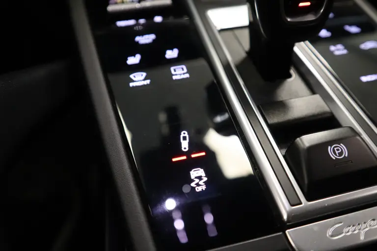 Porsche Cayenne 3.0 E-Hybrid BOSE Sport Chrono Leder Schuif/kanteldak Magnum afbeelding 25