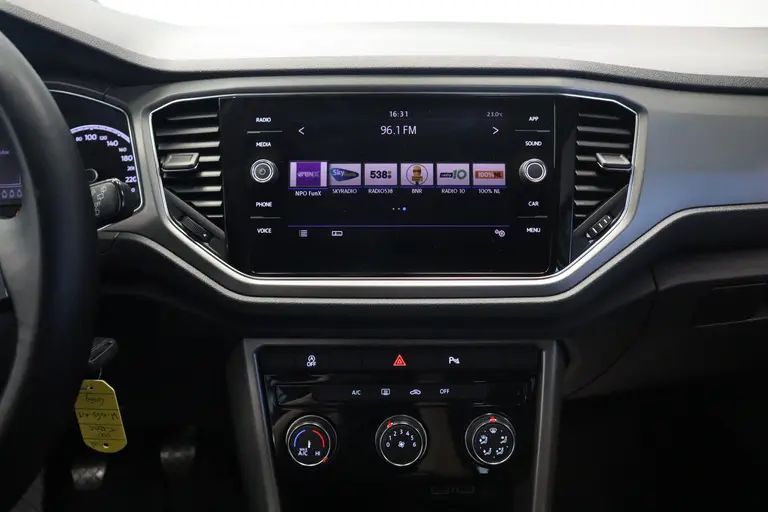 Volkswagen T-Roc 1.0 TSI Style 16LMV Cruise Control Airco afbeelding 9