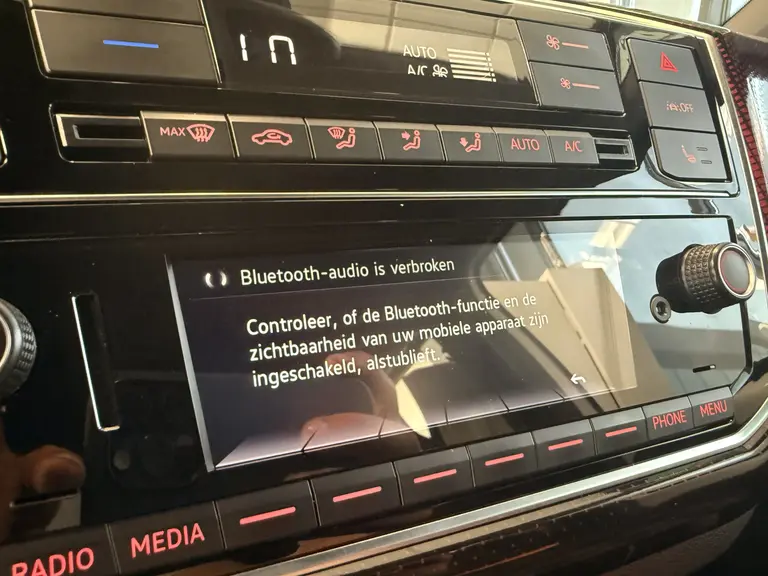 Volkswagen up! 1.0 TSI GTI 5-Drs. ClimateControl Stoelverwarming 17'lmv afbeelding 21