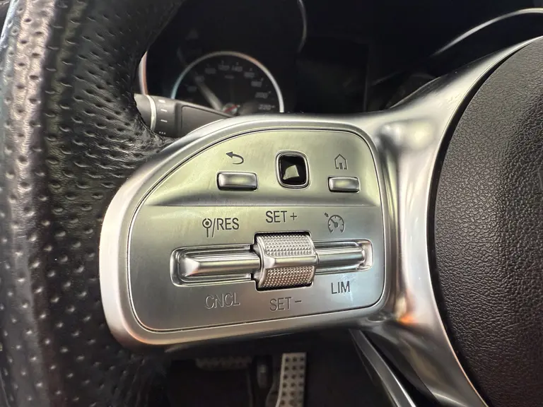Mercedes-Benz GLC Coupé 300e 4MATIC Business Solution AMG Panoramadak PDC Achteruitrijcamera !! 2e Pinksterdag zijn wij geopend van 12.00 tot 17.00u !! afbeelding 13