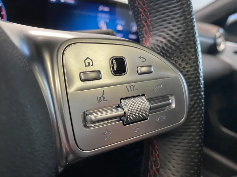Mercedes-Benz CLA-Klasse 180 Business Solution AMG Panoramadak Sfeerverlichting 18LMV Cruise control DAB+ 2 Jaar garantie mogelijk* ( vraag naar de voorwaarde) afbeelding 11