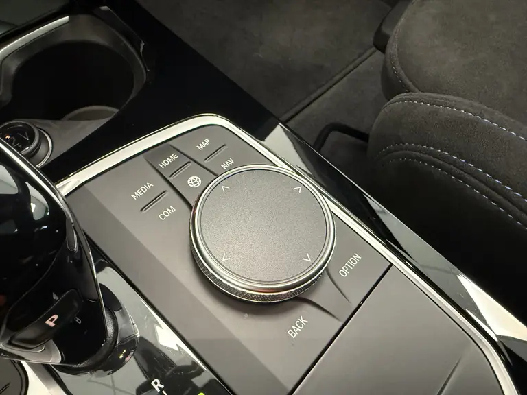 BMW 1-serie 120i Cruise/Climate Panoramadak NAP 18''LM Performance 24 maanden garantie mogelijk (*vraag naar de voorwaarden) afbeelding 25