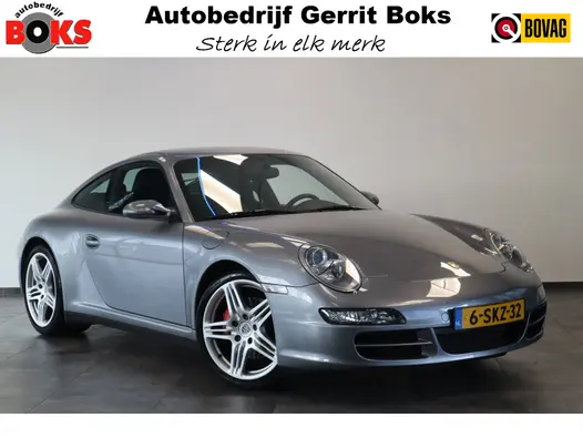 Porsche 911 3.8 Carrera 4S 355PK Navigatie 19LMV Volleder interieur met memorie Bose Installatie.