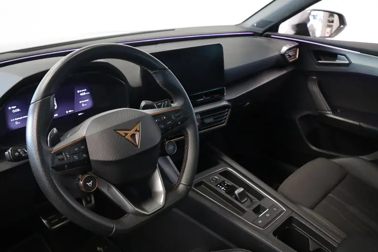 CUPRA Leon 2.0 TSI  VZ Performance 7 Automatic 300PK Panoramadak Navigatie Apple-CarPlay 19'lmv VCP PDC Beats Audio afbeelding 12