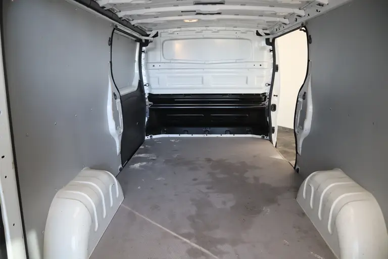 Renault Trafic Automaat 2.0 dCi 145 T29 L2H1 Comfort 2 X schuifdeur L+R Achteruit camera  Airco Tempex Vloer CV DAB+ afbeelding 8