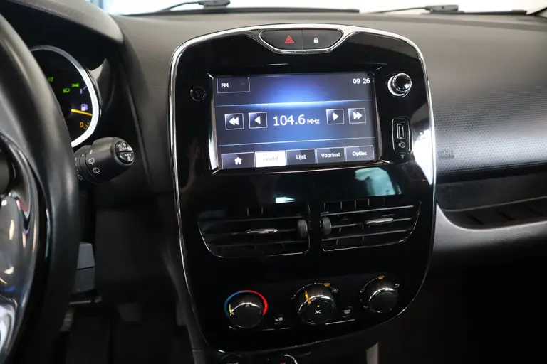 Renault Clio Estate 0.9 TCe Expression Navigatie 16'lmv CruiseControl afbeelding 8