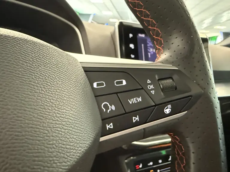 SEAT Tarraco 1.4 TSI e-Hybrid PHEV FR Business FR E-Hybrid Park Assist Stoelverw achter Lane Assist afbeelding 17