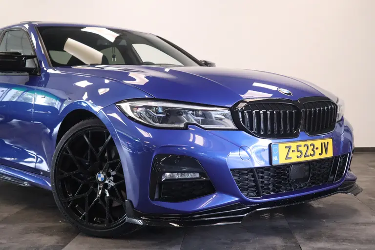 BMW 3-serie 330e High Executive Schuif/kanteldak ACC PDC Navi Co-Pilot HI-FI Laser Led Head-up Leder 20''LM M-Performance afbeelding 9