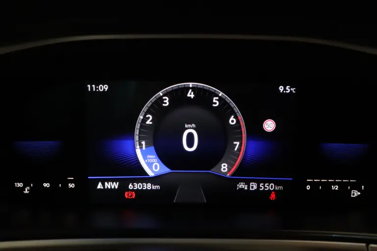 Volkswagen T-Roc 1.5 TSI Life Business Navigatie PDC 16LMV Cruise Control PDC VCP Stoelverwarming afbeelding 15