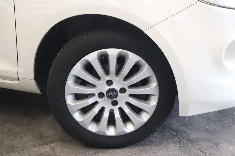 Ford Ka 1.2 Titanium X start/stop Airco 15'lmv 1ste Eigenaar! afbeelding 4