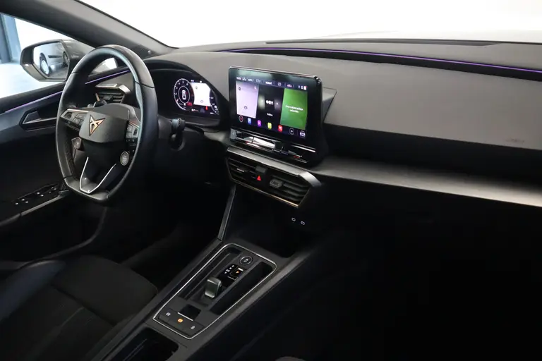 CUPRA Leon 2.0 TSI  VZ Performance 7 Automatic 300PK Panoramadak Navigatie Apple-CarPlay 19'lmv VCP PDC Beats Audio afbeelding 26