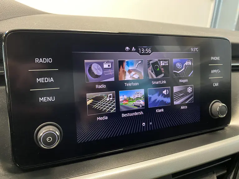 Skoda Kamiq 1.5 TSI ACT Business Edition Carplay PDC Trekhaak Automaat 150PK! 2 Jaar garantie mogelijk* ( vraag naar de voorwaarde) afbeelding 17