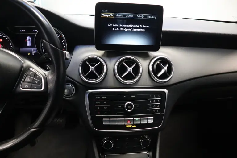 Mercedes-Benz CLA-Klasse Shooting Brake 180 Business Solution Navigatie CruiseControl 18'lmv afbeelding 13