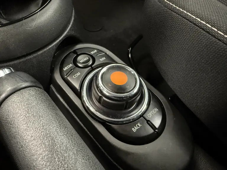 MINI Mini 1.5 One Salt 5-Drs. Airco CruiseControl Navigatie afbeelding 13