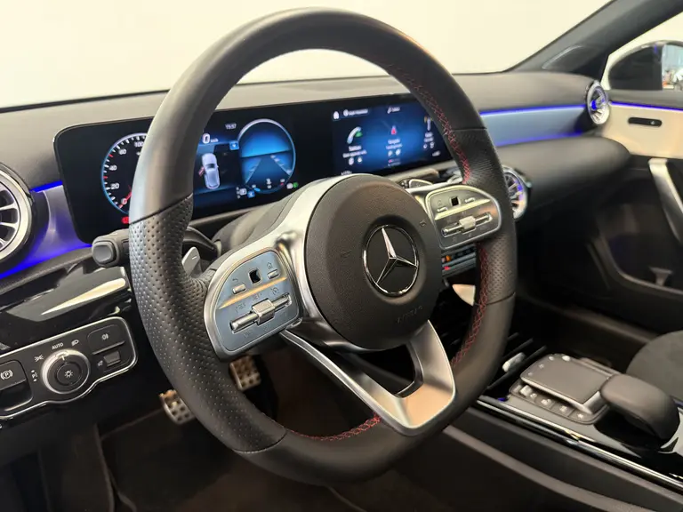Mercedes-Benz A-Klasse 180 Business Solution AMG Cruise/CLimate panoramadak PDC Multibeam LED 24 maanden garantie mogelijk (*vraag naar de voorwaarden) afbeelding 9