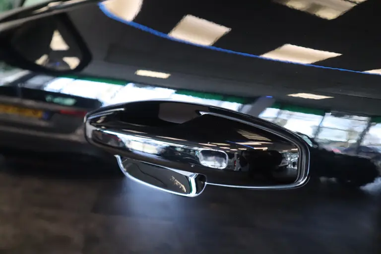 Volvo XC40 1.5 T4 Plug-in hybrid Ultimate Bright Panoramadak Navigatie Harman/Kardon CruiseControl afbeelding 8
