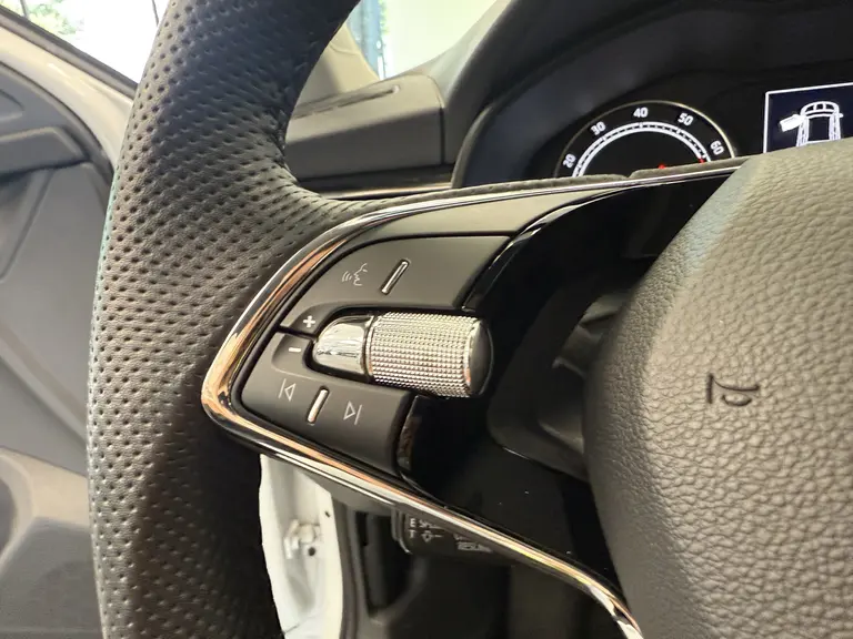 Skoda Kamiq 1.0 TSI Sport Business Adaptive-Cruise Full-led Carplay 24 maanden garantie mogelijk (*vraag naar de voorwaarden) afbeelding 12